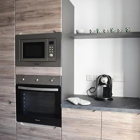 Luxury Two Bedroom Апартаменты Сент-Полс-Бей