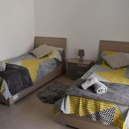 Luxury Two Bedroom Apartment