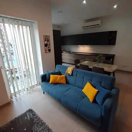 Luxury - Two Bedrooms - St Pauls Bay Апартаменты Сент-Полс-Бей