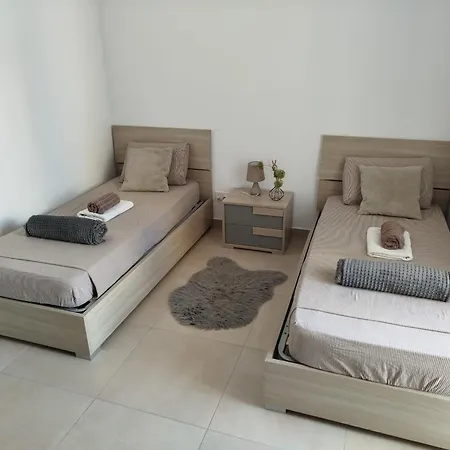 Апартаменты Luxury - Two Bedrooms - St Pauls Bay Сент-Полс-Бей