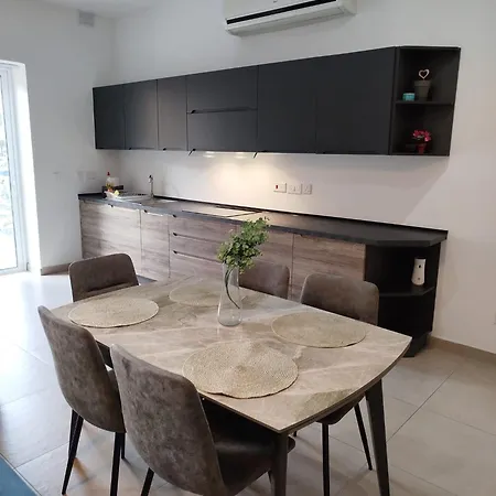Luxury - Two Bedrooms - St Pauls Bay דירה סיינט פול ביי