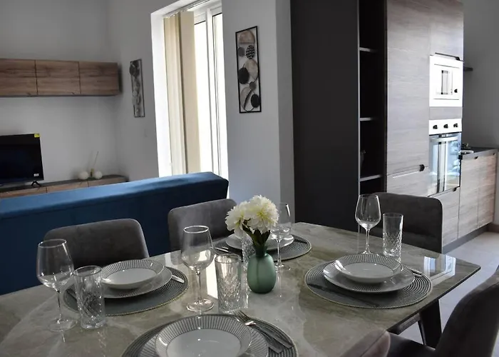 Luxury Two Bedroom * St. Paul's Bay