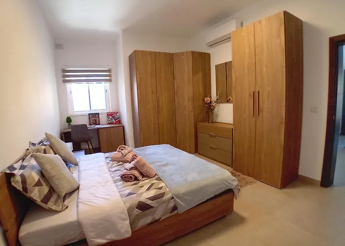 Luxury Two Bedroom Apartment