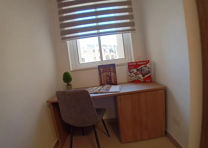 Luxury Two Bedroom *