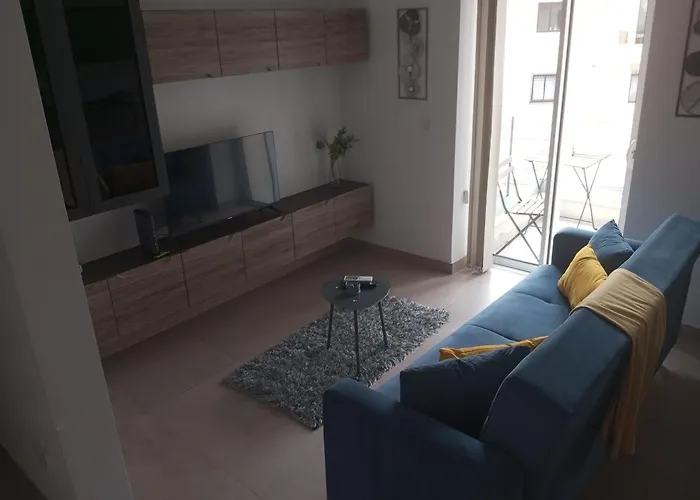 Luxury Two Bedroom *